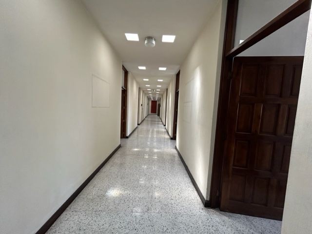 Propiedad en renta km 8 CES Edificio de 1000 metros con 2 niveles