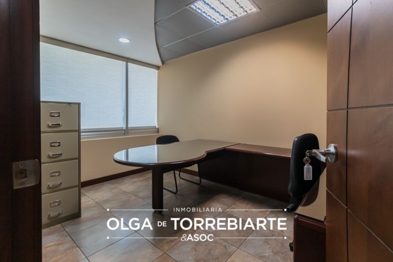 Oficina en Edificio Avante, zona 15 - Image 4