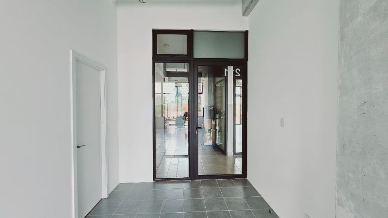 Local en Renta/Venta en Edificio Fiamene Zona 10