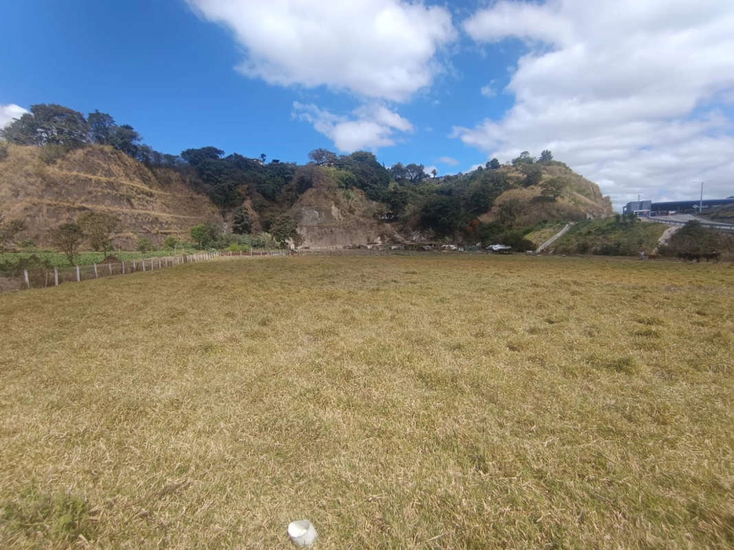Terreno en venta •La Vas Km 5.5 Junto garita peaje