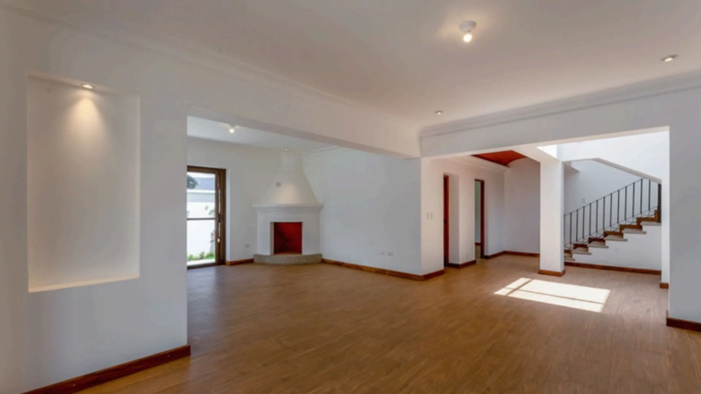 Casa con amplio jardín para estrenar en VENTA -Antigua Guatemala