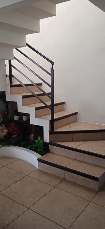 BONITA CASA EN VENTA KM 19.5 SAN JOSÉ PINULA