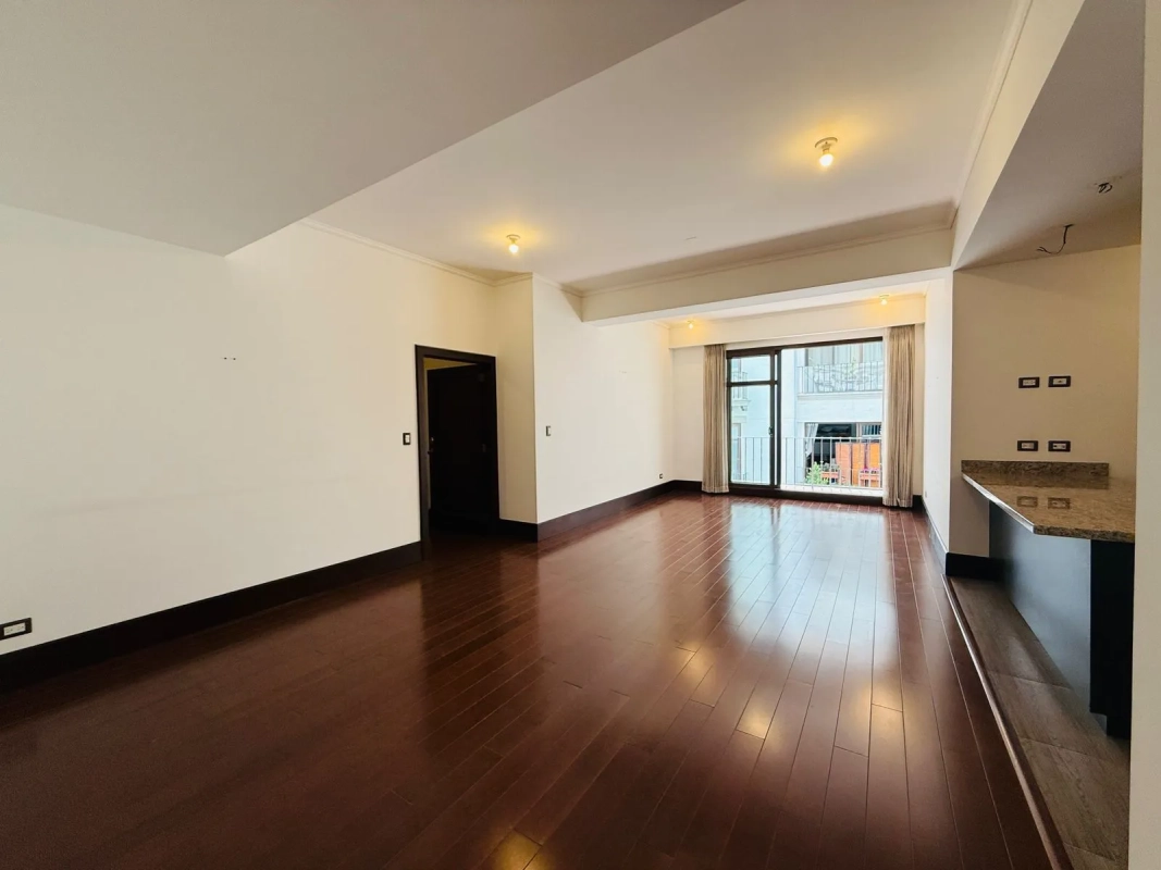 Alquiler de Amplio Apto. 3 Dormitorios, Granada Cayalá