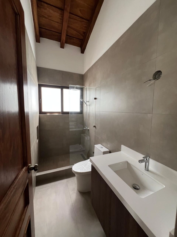 Hacienda del Comendador, Vendo Casa