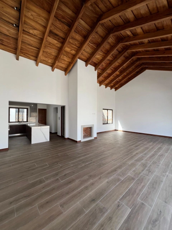 Hacienda del Comendador, Vendo Casa