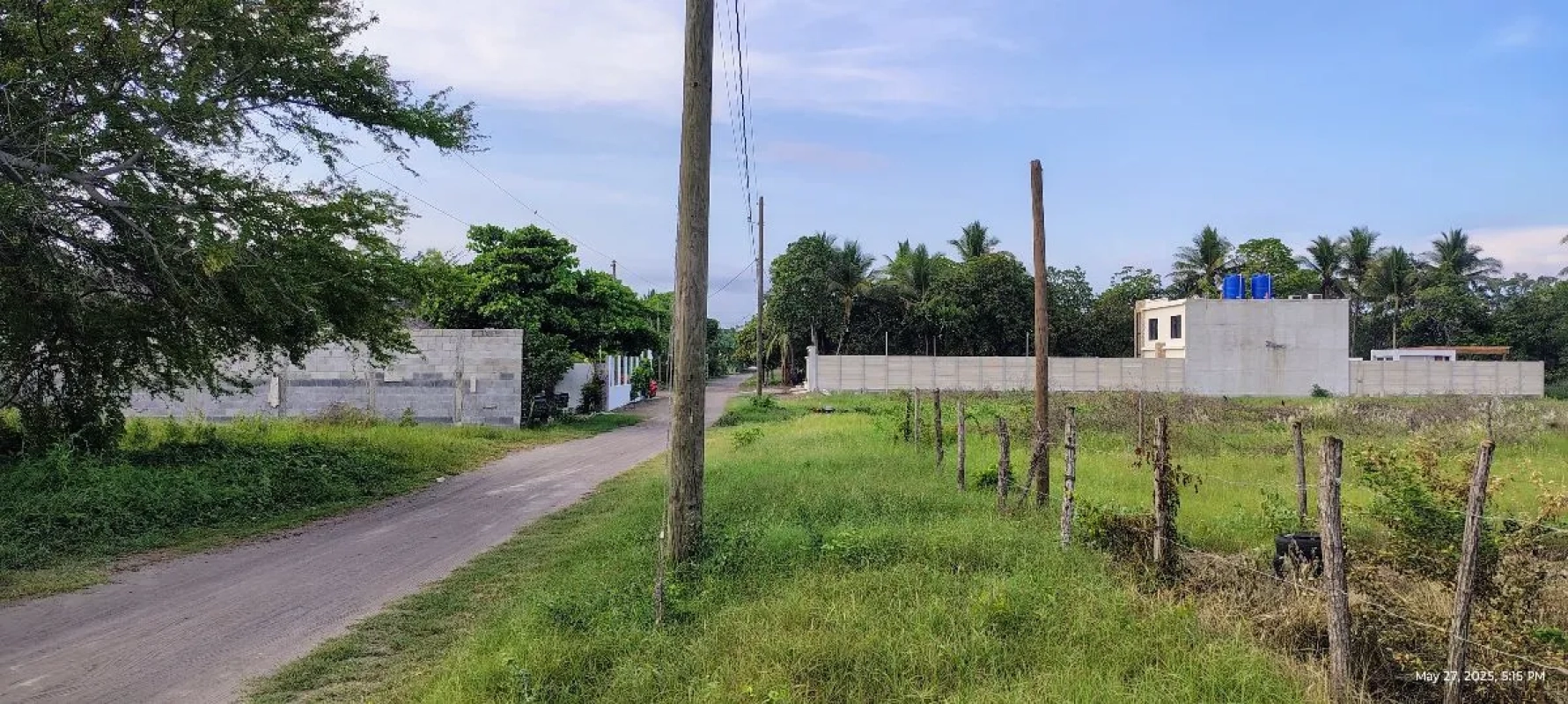 VENDO TERRENO EN MONTERRICO CERCA DE LA PLAYA