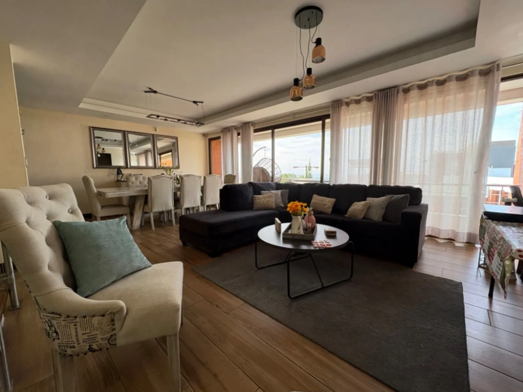 Casa en Cañadas de San Isidro, zona 16