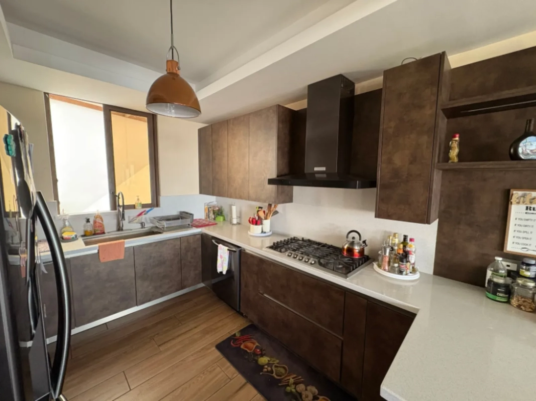 Casa en Cañadas de San Isidro, zona 16