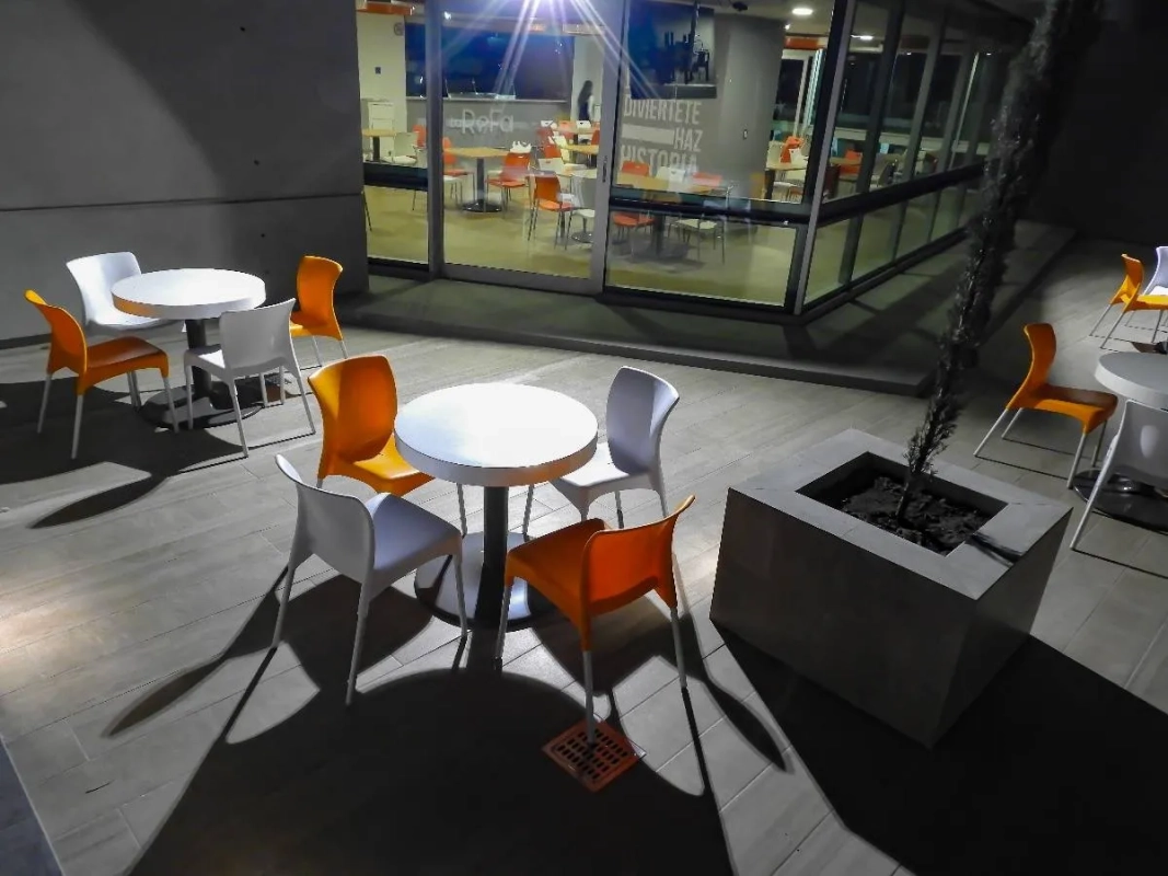 Modernas oficinas en venta en Zona 15 Insigne Z. 15 - Miniatura 7