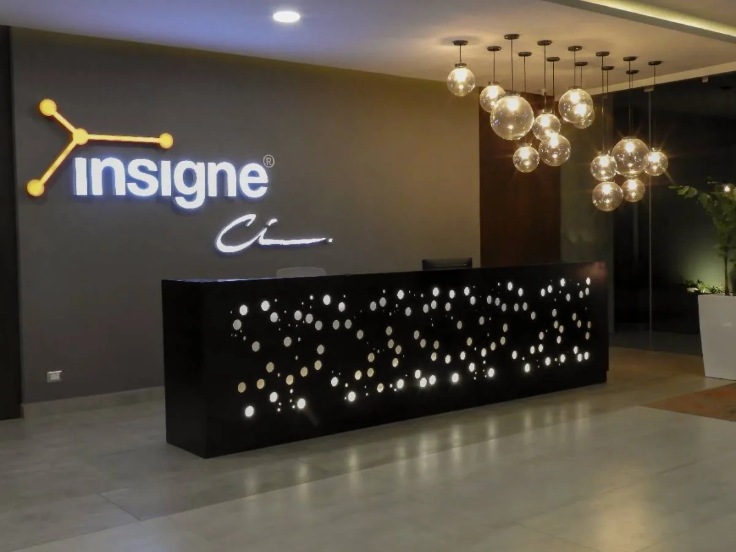 Modernas oficinas en venta en Zona 15 Insigne Z. 15 - Miniatura 11