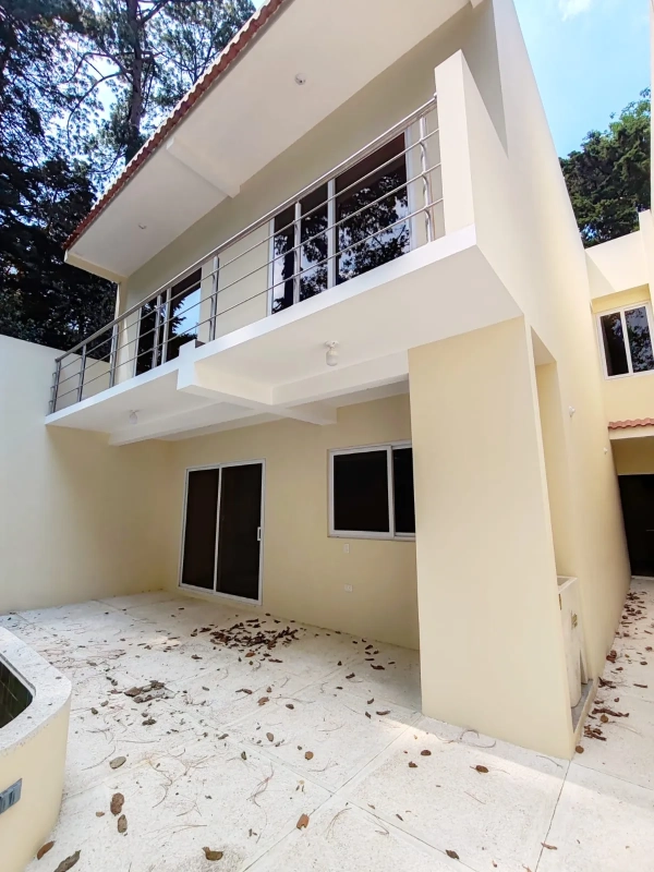 Casa en Venta San Lucas Sacatepéquez, Condominio Bosques de Oberland