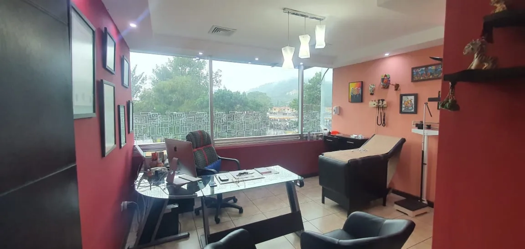 Venta de Oficina en Zona 15, Edificio Avante