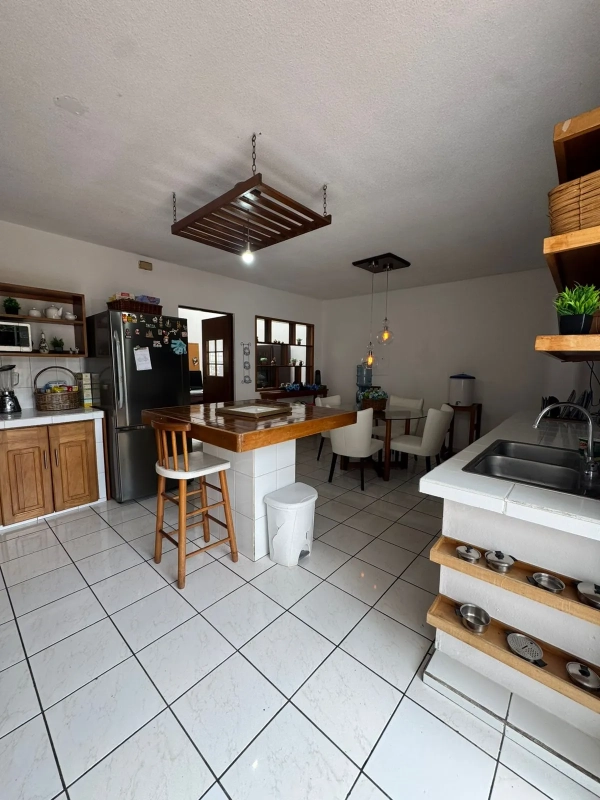 CASA EN VENTA SAN CRISTOBAL ZONA 8 DE MIXCO