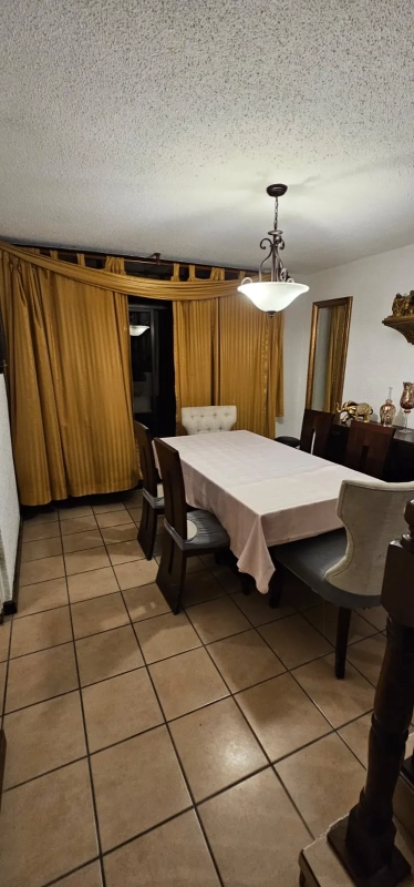 CASA EN VENTA SAN LUCAS SACATEPÉQUEZ