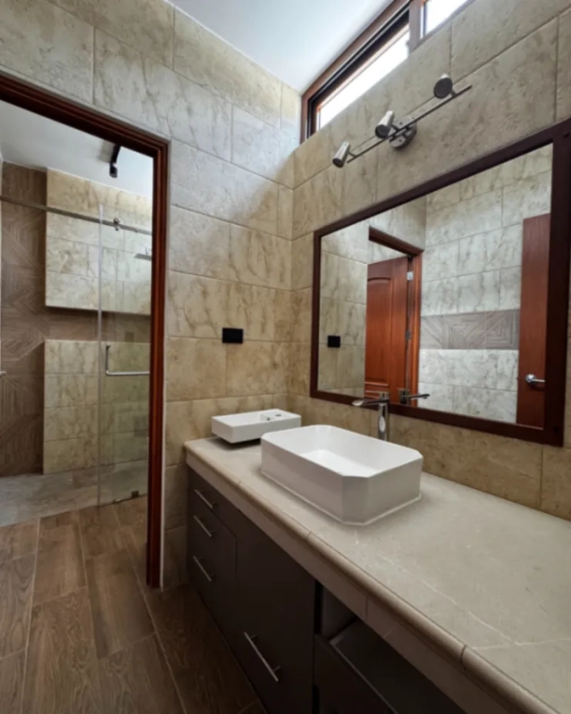 CASA EN RENTA EN VILLAS DE DUERO – SAN PEDRO EL ALTO