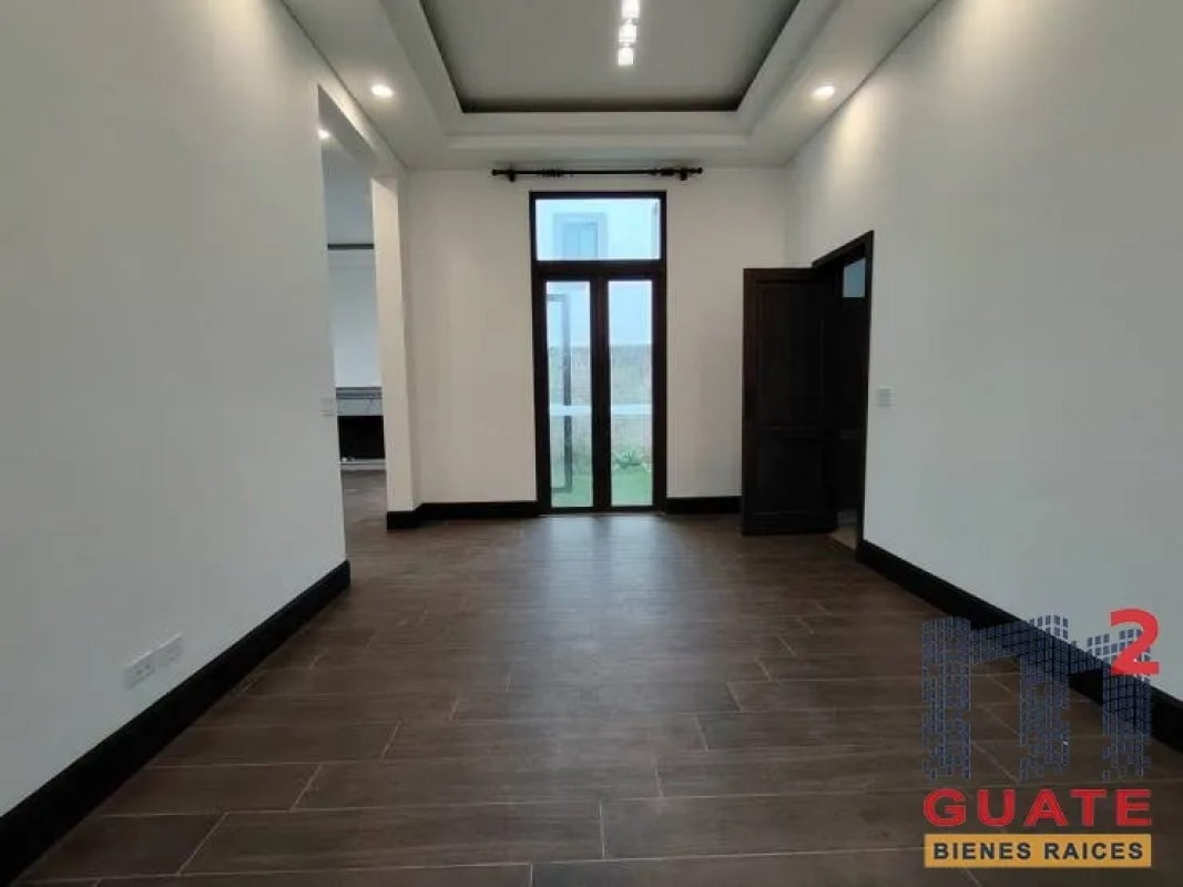 Casa en condominio en Renta, Zona 16