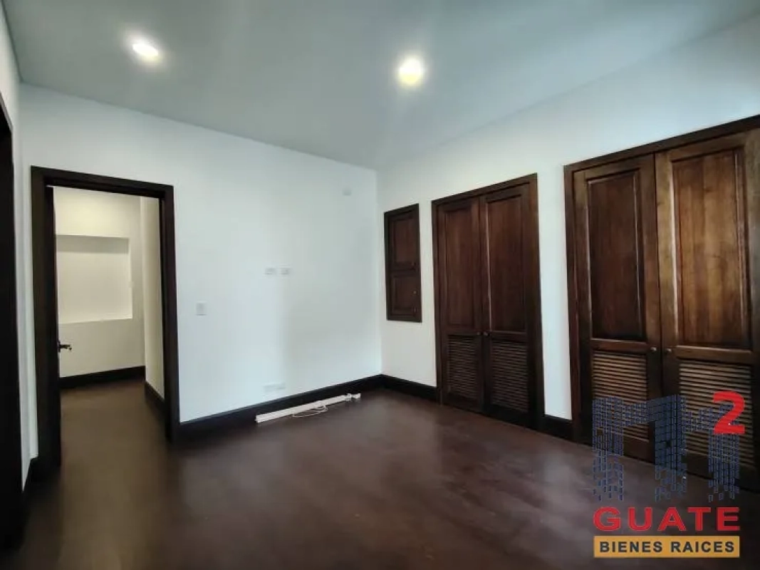 Casa en condominio en Renta, Zona 16