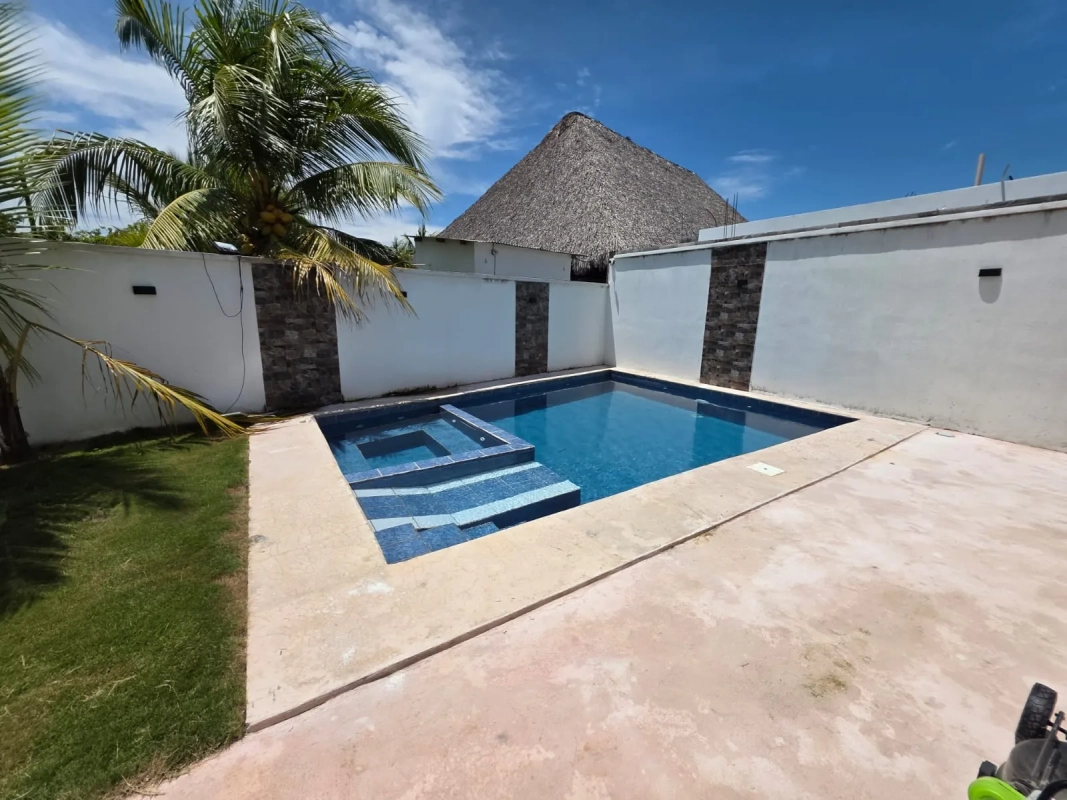BONITA CASA EN VENTA AMUEBLADA Aldea las QUECHAS, Monterrico