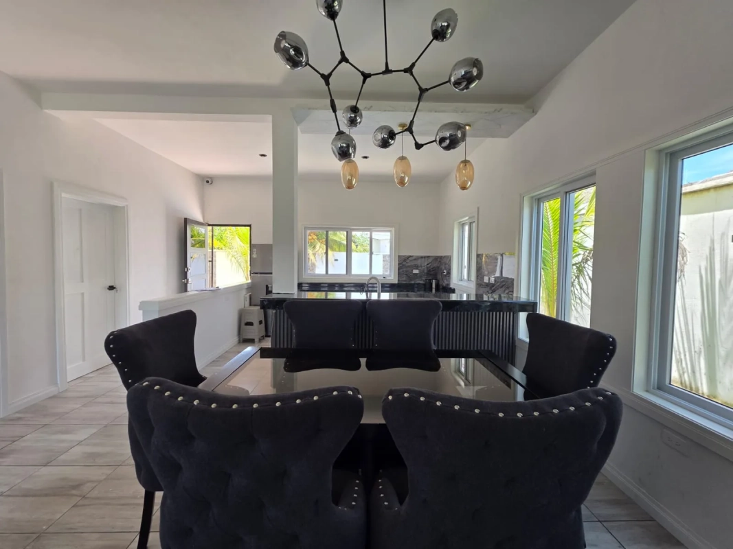 BONITA CASA EN VENTA AMUEBLADA Aldea las QUECHAS, Monterrico