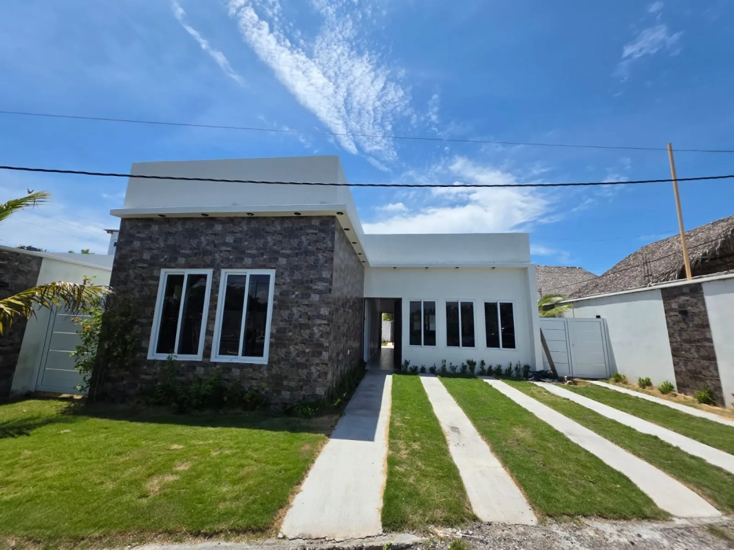BONITA CASA EN VENTA AMUEBLADA Aldea las QUECHAS, Monterrico