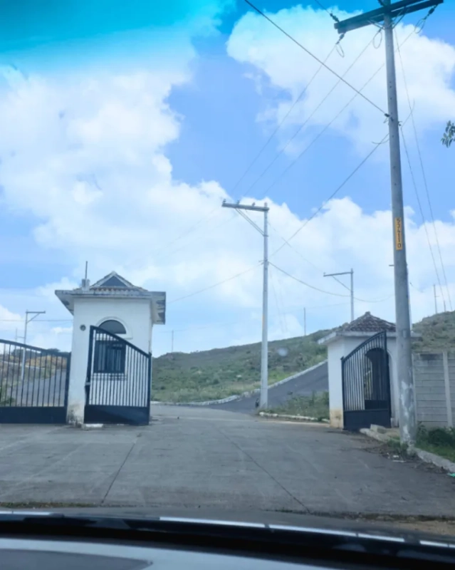 TERRENO EN VENTA EN ZONA 18, DENTRO DE GARITA - Image 2