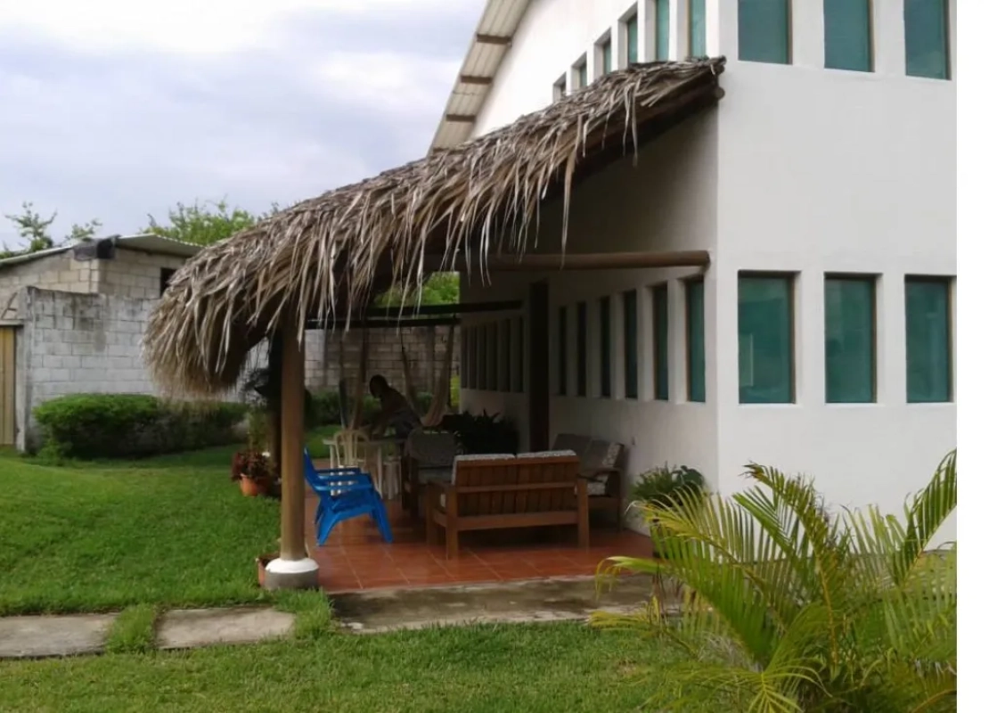 VENDO CASA DE PLAYA EN MONTERRICO - Image 2