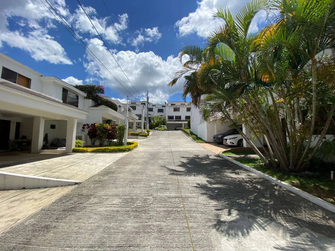 Casa Venta | Mixco | San Crist贸bal