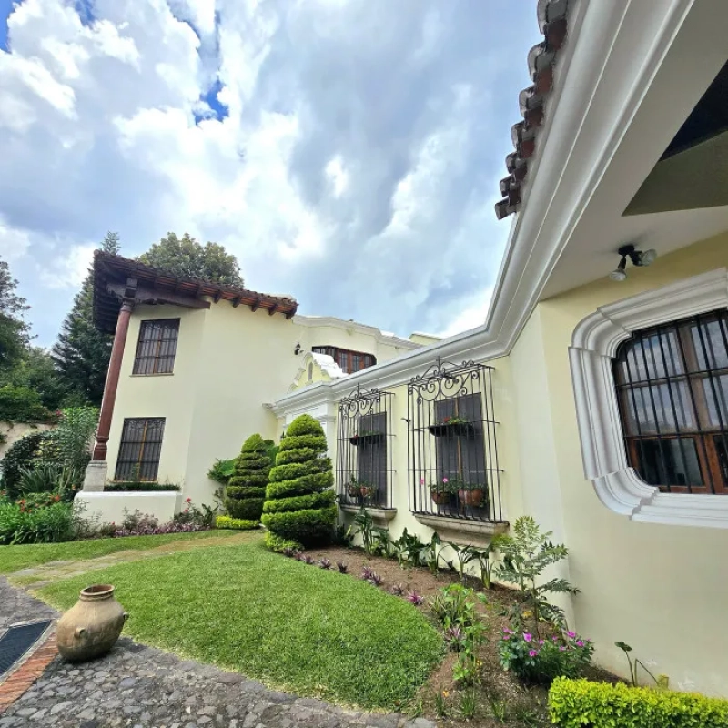 Exclusiva Casa en Venta cercana La Antigua Guatemala
