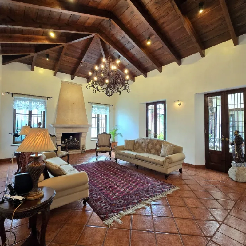 Exclusiva Casa en Venta cercana La Antigua Guatemala - Image 4