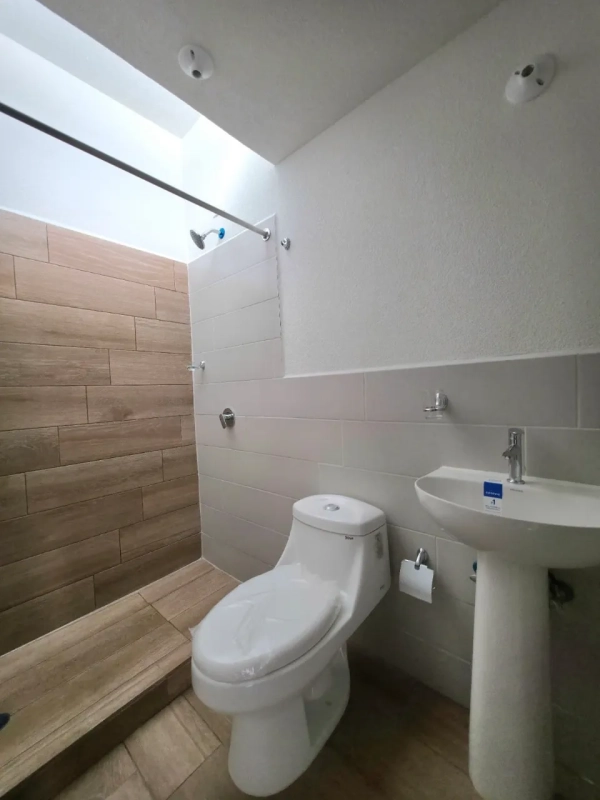 Casa en renta en Condado Florenza San José Pinula