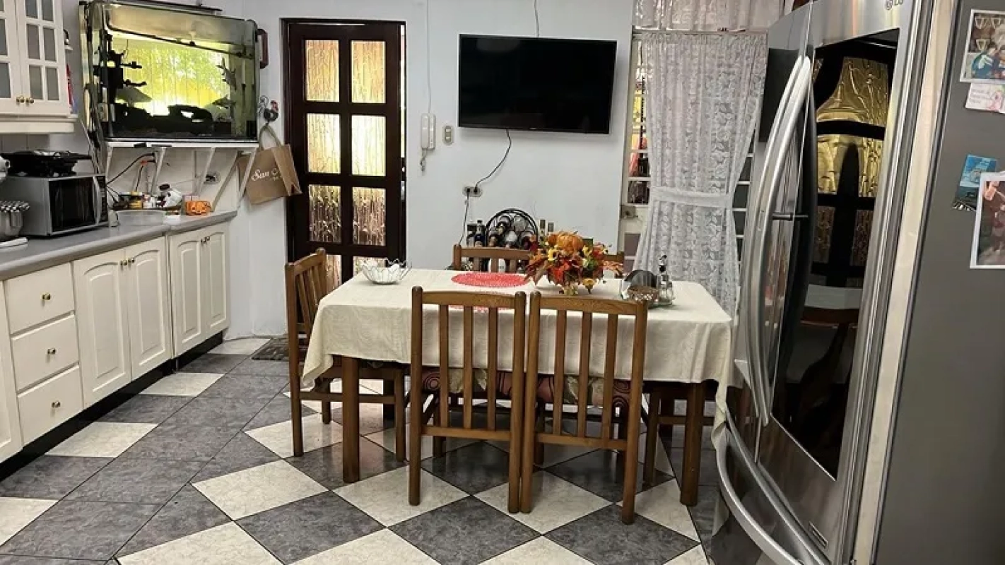 VENDO CASA EN PRADOS DE MONTE MARIA ZONA 12