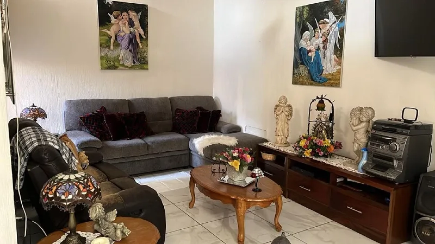 VENDO CASA EN PRADOS DE MONTE MARIA ZONA 12