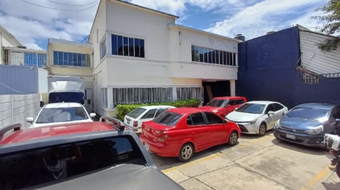 Casa en Renta Zona 9 CODIGO.CC35568