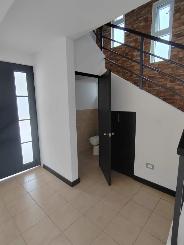 CASAS PARA ESTRENAR EN ALTOS DE VILLAGE II