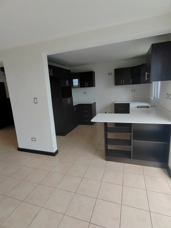 CASAS PARA ESTRENAR EN ALTOS DE VILLAGE II
