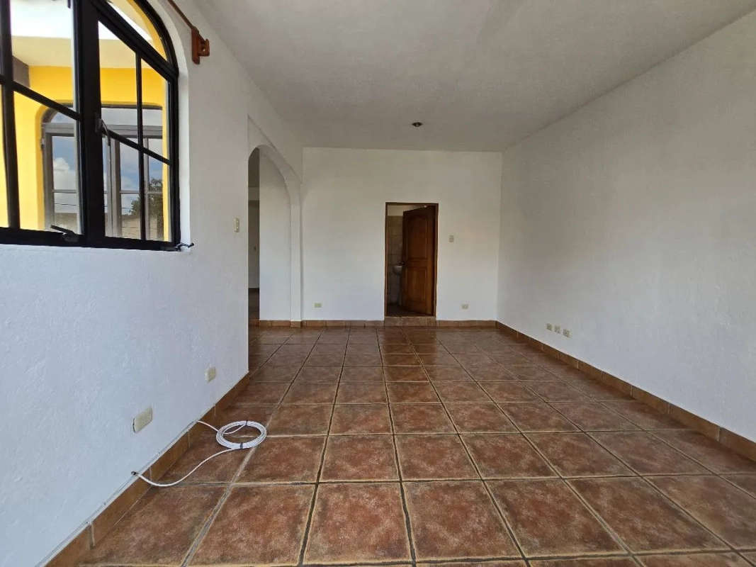 APARTAMENTO EN RENTA ZONA 11 SANTA RITA VR Q4.800