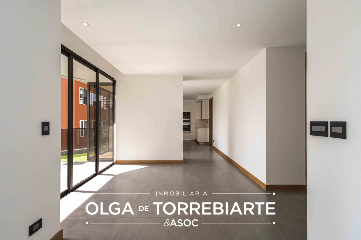 Apartamento en Torre Vertic, zona 14