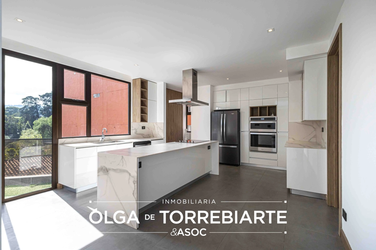 Apartamento en Torre Vertic, zona 14