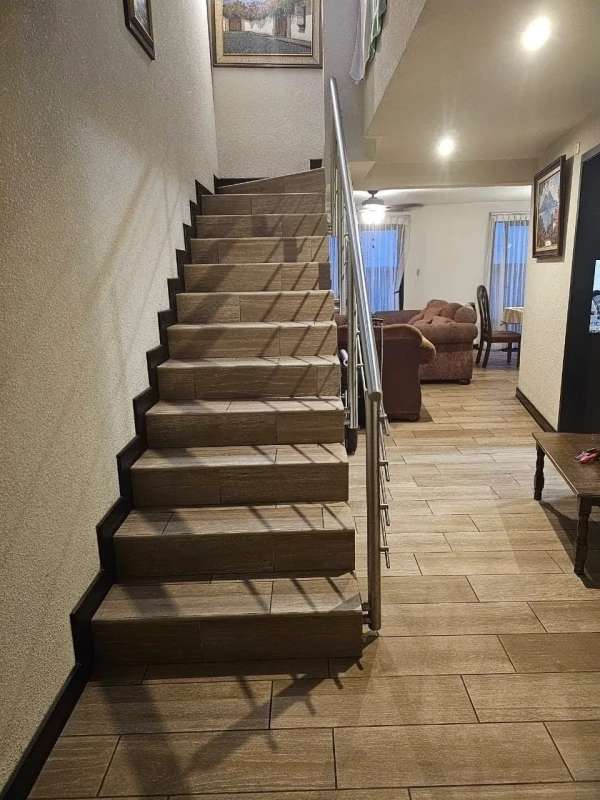 Venta de casa en condominio, sector Villa Nueva