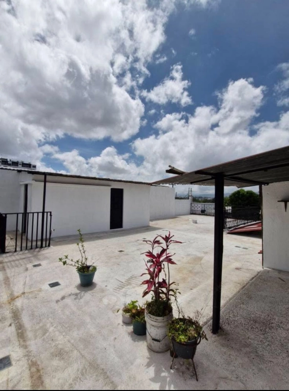 Casa en Venta en Colonia Loma Linda, zona 11 / EN DIRECTO