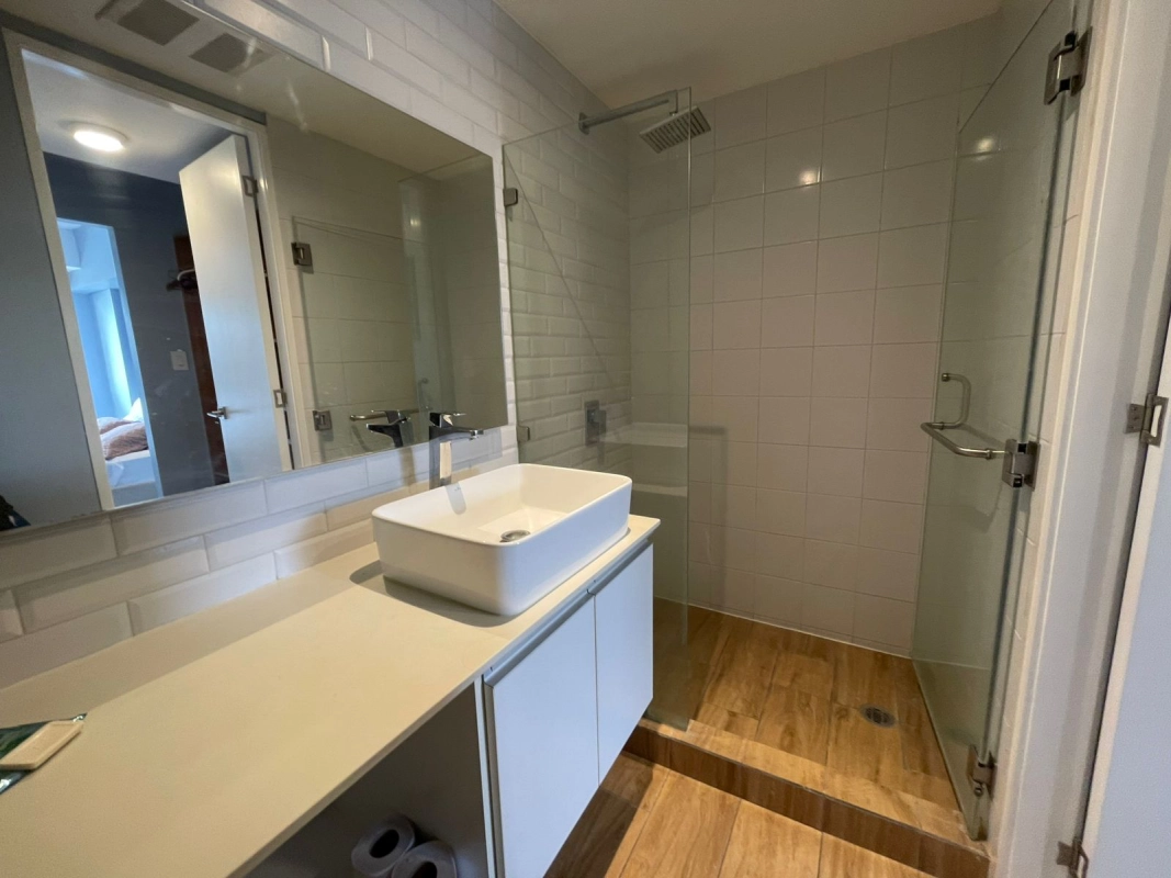 Apartamento en Venta Edificio Quo, zona 4 N5 / EN DIRECTO