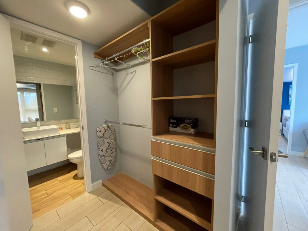 Apartamento en Venta Edificio Quo, zona 4 N5 / EN DIRECTO