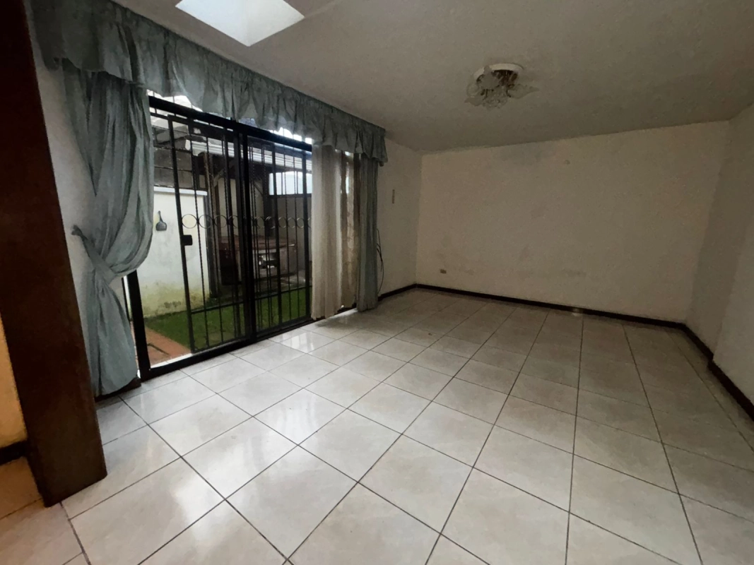 Casa en Alquiler Condominio Santa Bárbara 2, Km. 16.5 CES / EN DIRECTO 21