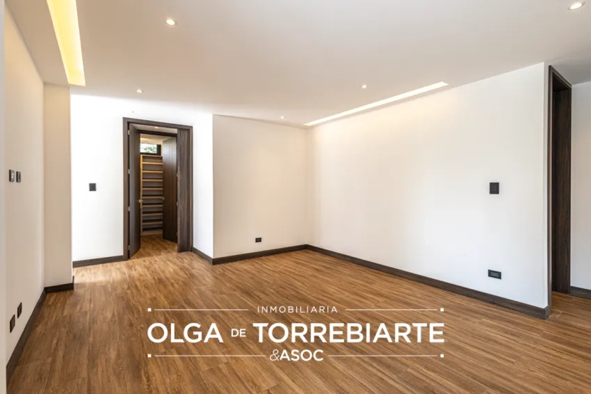 Casa en Condominio La Herradura, Zona 13