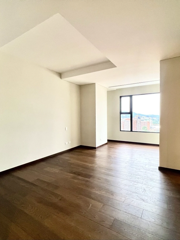 ESPECTACULAR /  APARTAMENTO EN SANTA SOFIA 7AV