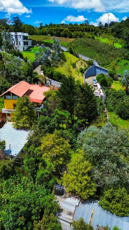 Casa de Campo en venta San Bartolome Milpas Altas