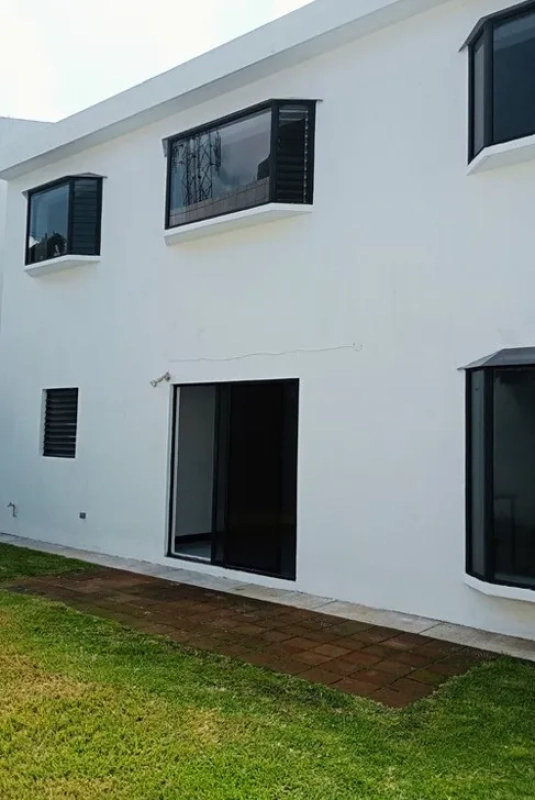 CASA EN VENTA KM 10.5 CARRETERA A EL SALVADOR