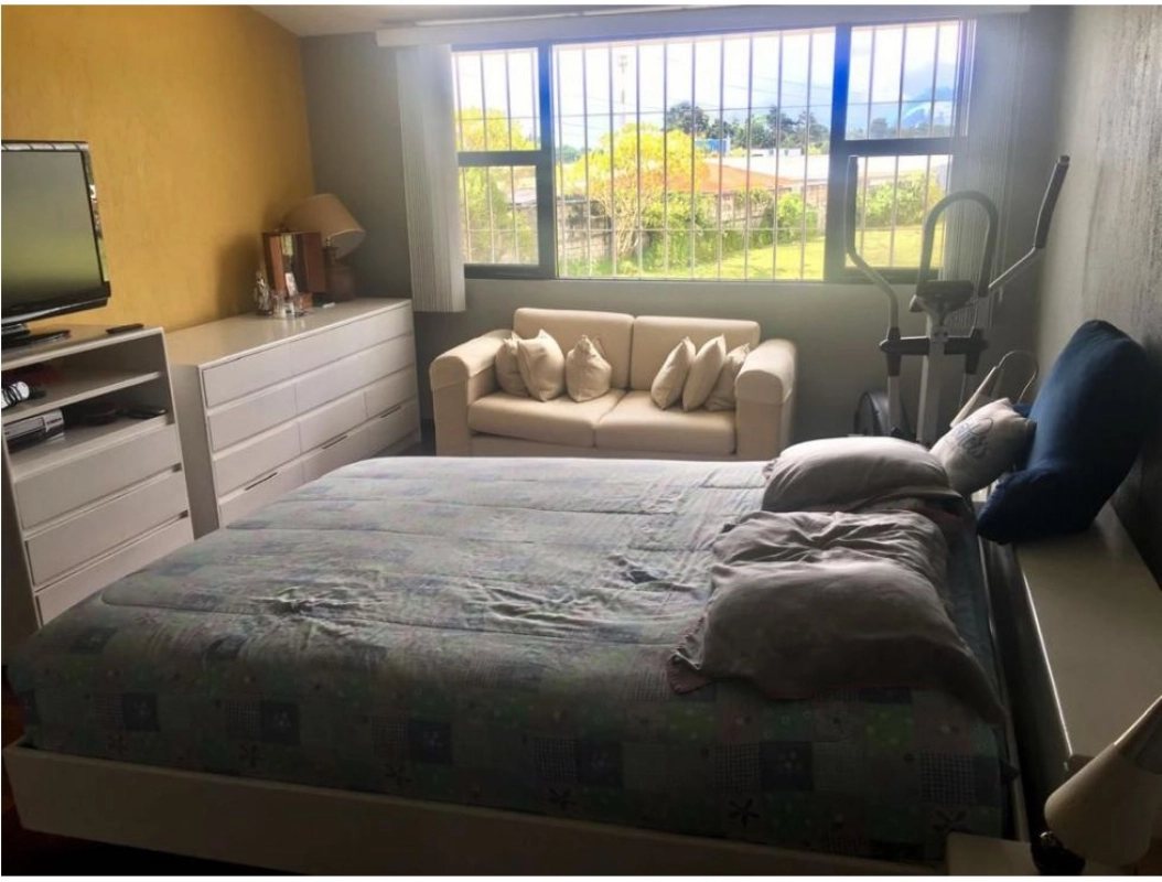 Venta de casa en km 16.5 carretera a Olmeca en Condominio Victoria