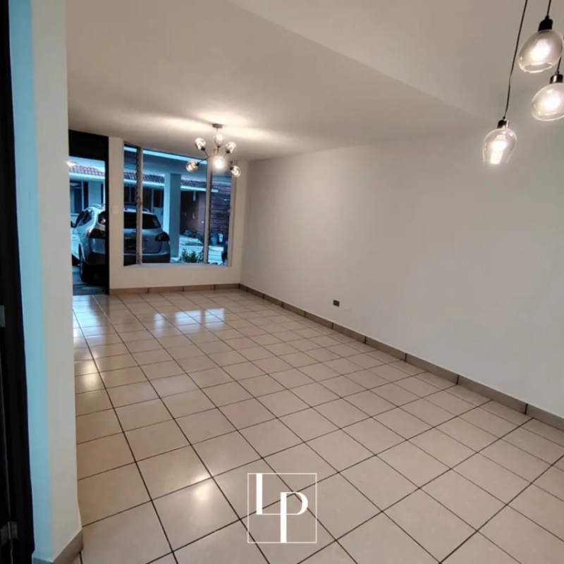 Casa en Venta en Santa Amelia, zona 16