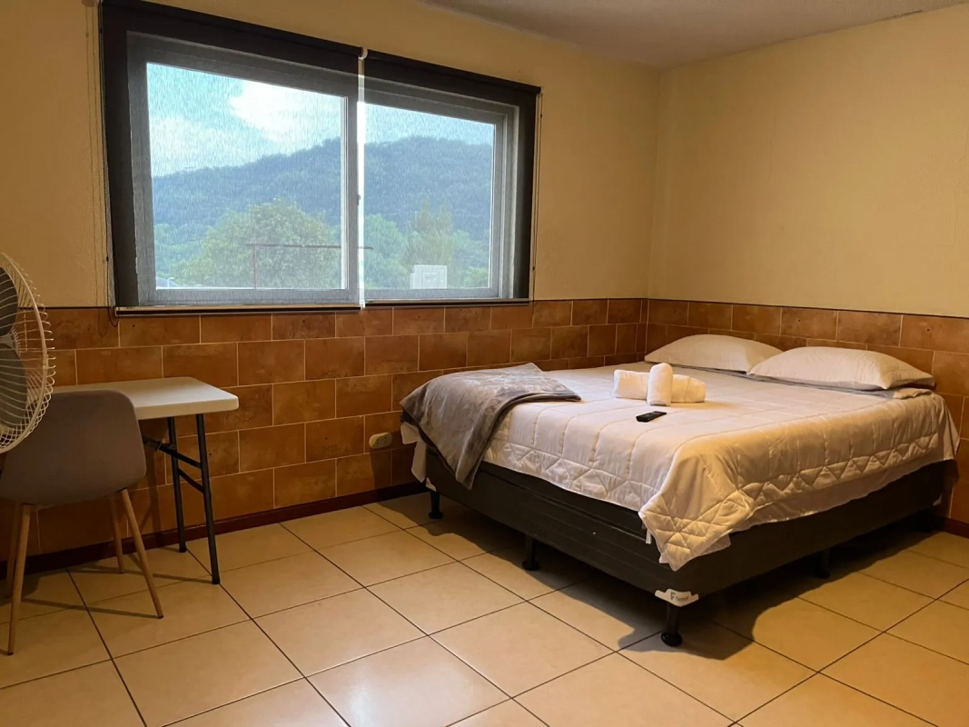 Casa en Venta Colinas de San Cristobal VI, Zona 8 de Mixco